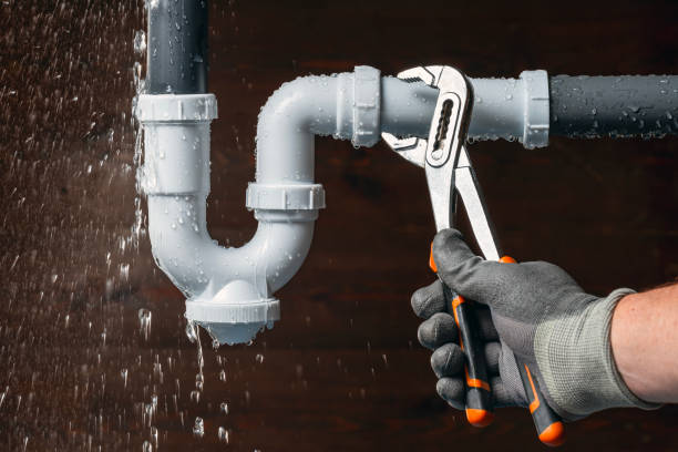 Professional Pipe Repair technician working in Towson, MD